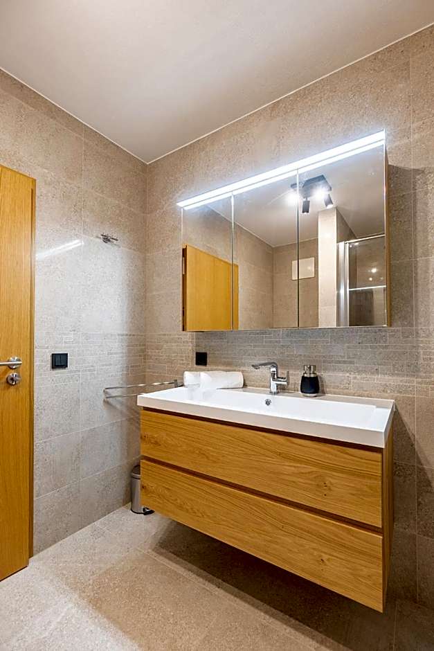 Praga Apartments & Restaurant Zell am See-Kaprun