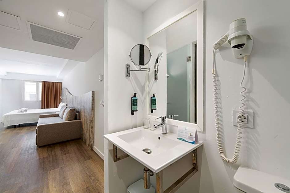Welikehotel Triton Beach