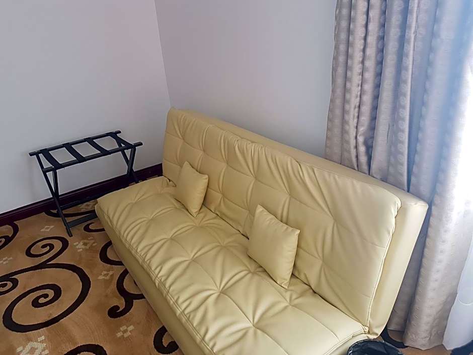 Palm Continental Hotel