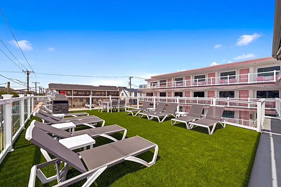 Pink Champagne Boutique Motel