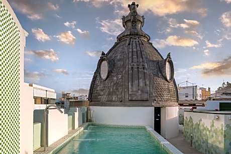 Palacio Santa Clara, Autograph Collection