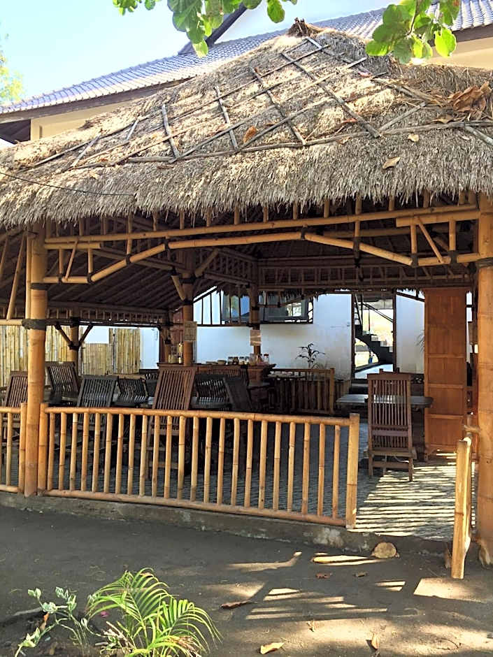 Lutwala Bungalows and Private Villa