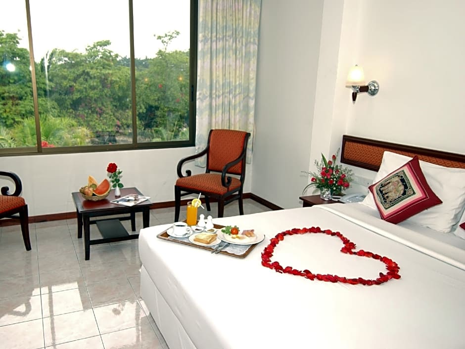 Phatad Valley Hotel