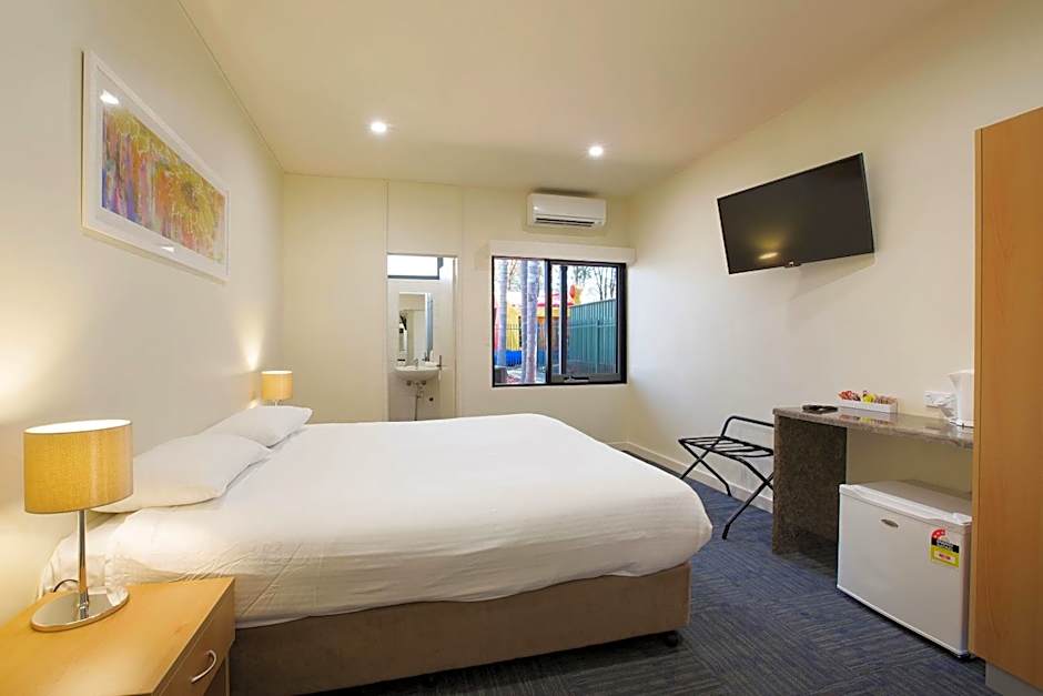 Nightcap at High Flyer Hotel