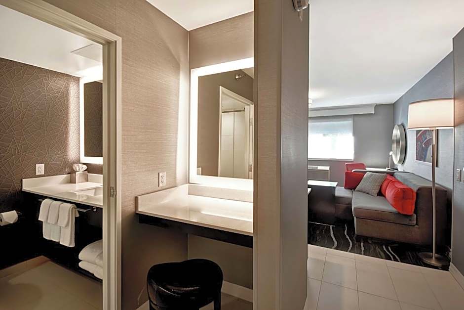 DoubleTree by Hilton Deadwood at Cadillac Jacks