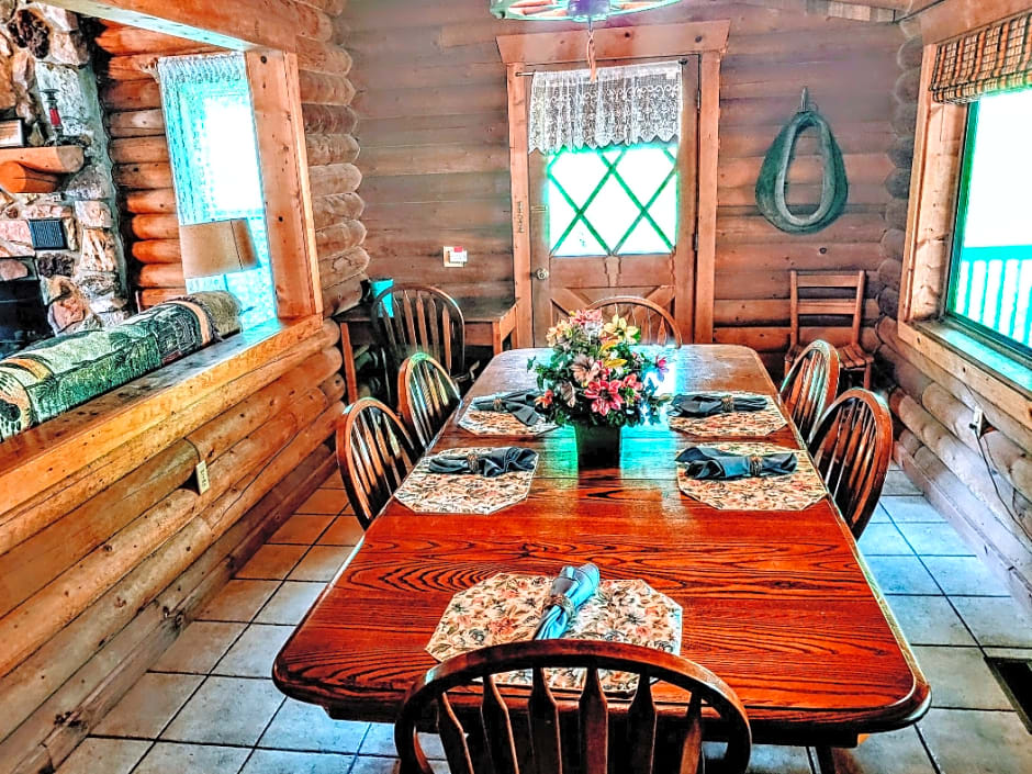 Deep Creek Lodge 