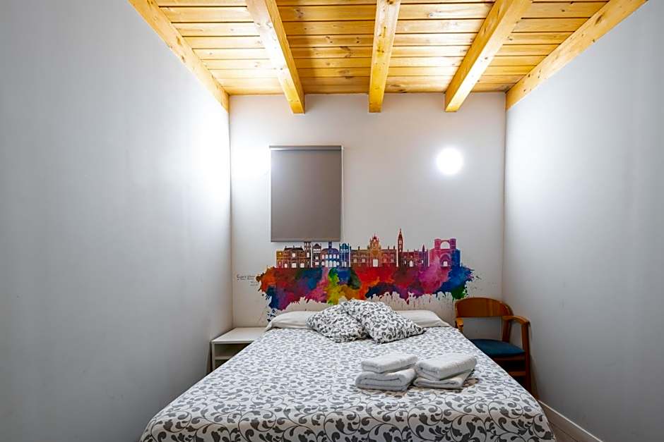 Apartamentos GO - Leopoldo Cano Center