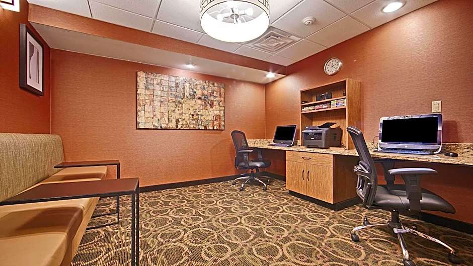 Comfort Inn & Suites Copley Akron