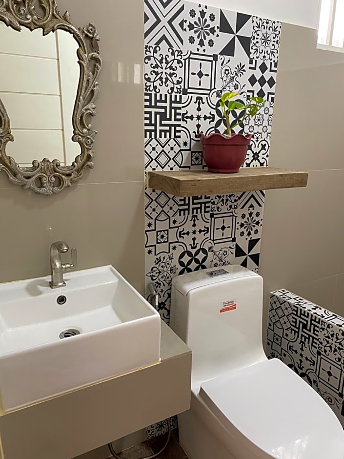 Doroteo's Transient House