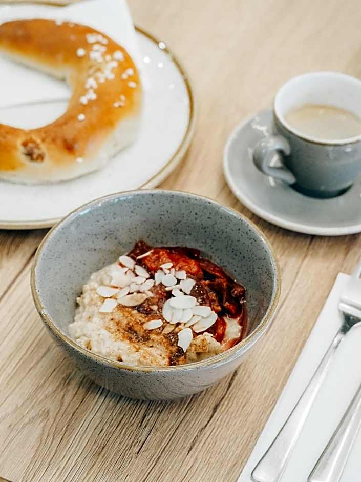 Levy's Rooms & Breakfast