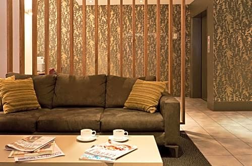 Causeway Inn On The Mall