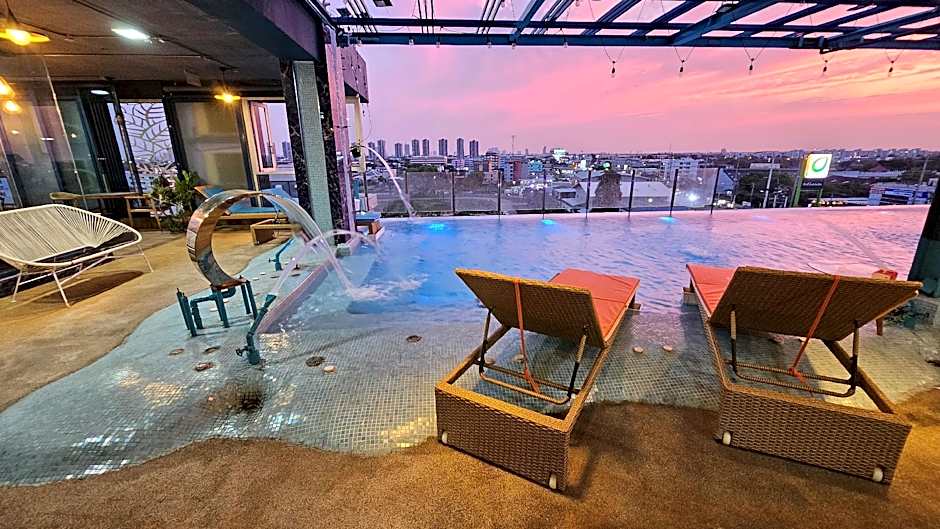 BlueTel Re'sidencE Bangkok IMPACT- 1 Time Drop-Off Service to IMPACT