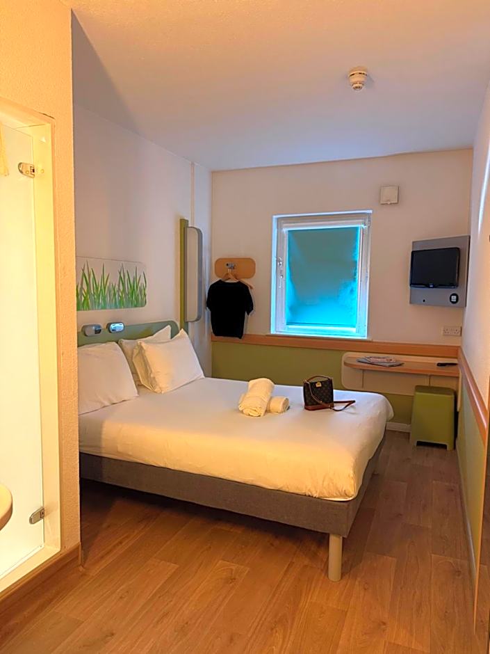 ibis budget Leeds Centre Crown Point Road