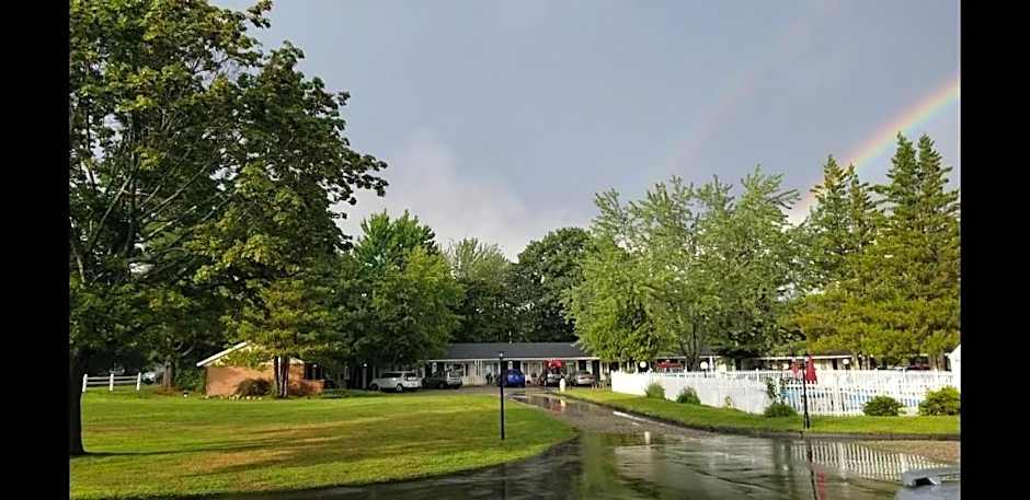 The Tallwood Motel