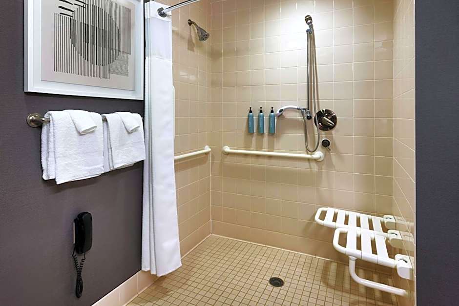 Courtyard by Marriott Lincoln Downtown/Haymarket