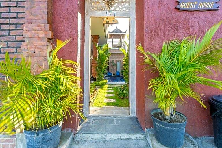 Pondok Lulik Guesthouse Seseh