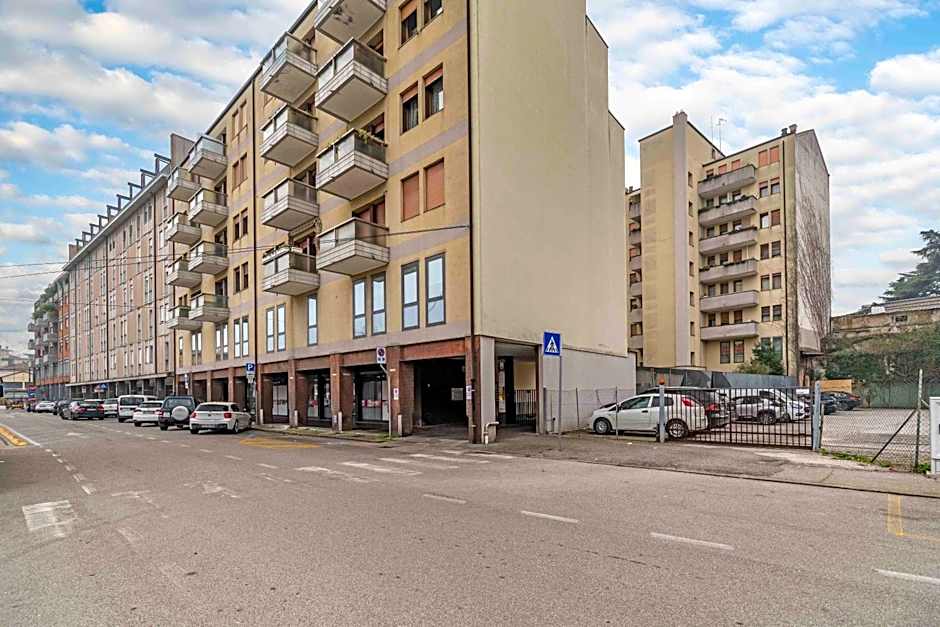 Venice Friends Residence