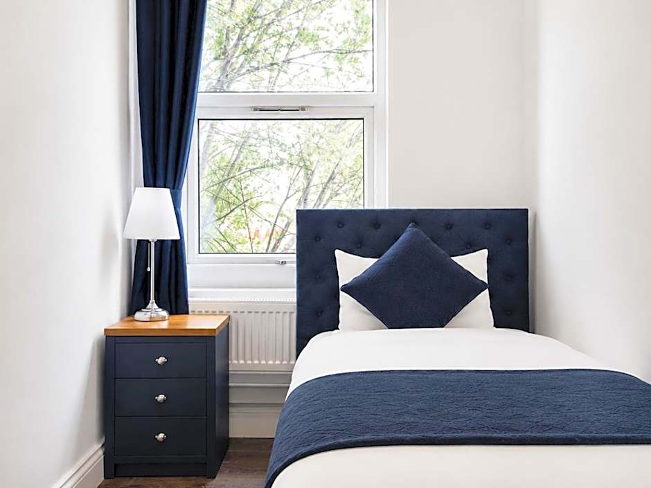 The Broadway Hotel - London Heathrow