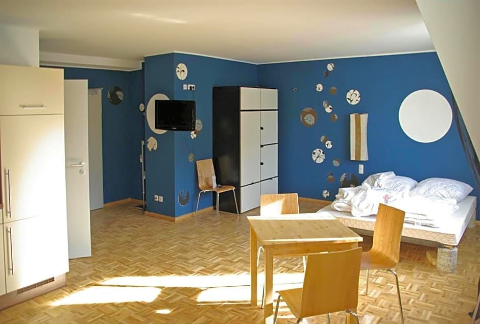 Five Elements Hostel