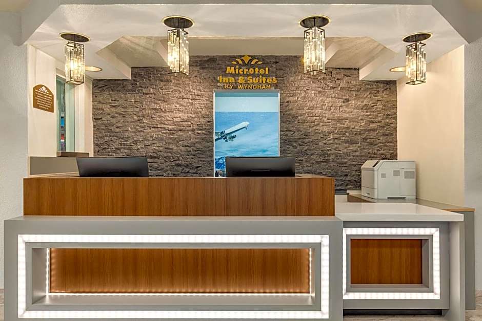 Microtel Inn & Suites By Wyndham Salt Lake City Airport