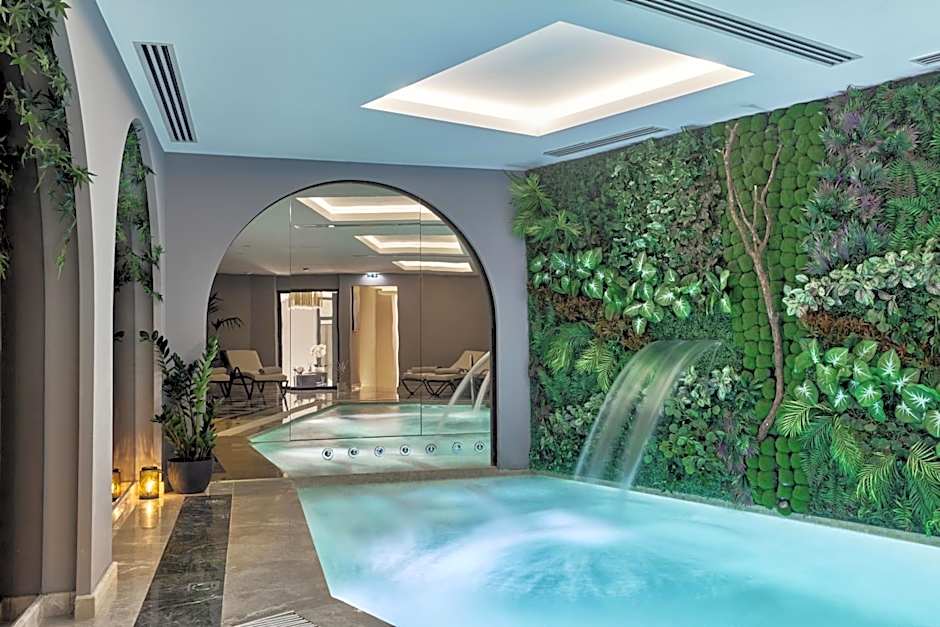 La Fleur Boutique Hotel