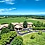 Round Hill Inn