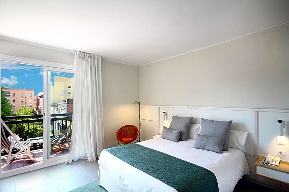 Aqua Hotel Bertran Park