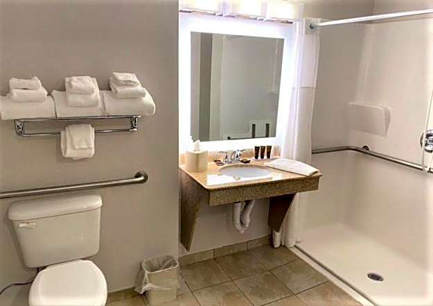 Wingate By Wyndham Erie