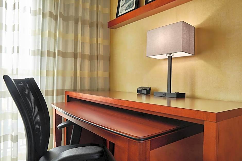 Courtyard by Marriott Des Moines West/Clive