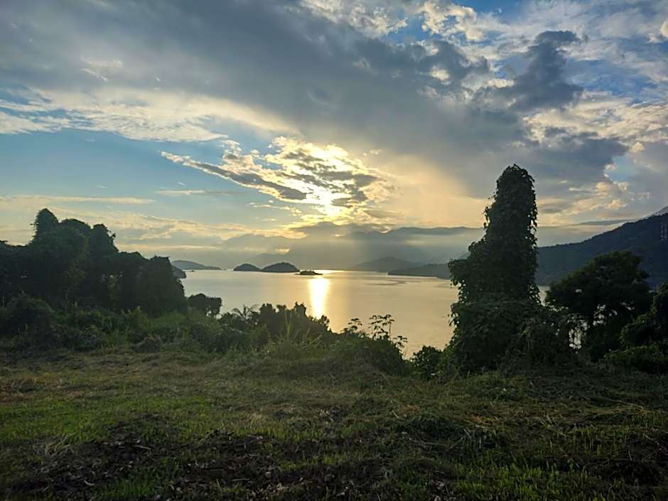 Casa praias de São Gonçalo em Paraty RJ