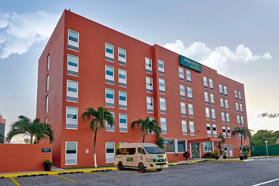 City Express Junior by Marriott Cancun