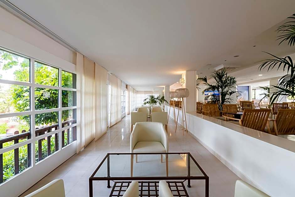 azuLine Hotel Bergantin