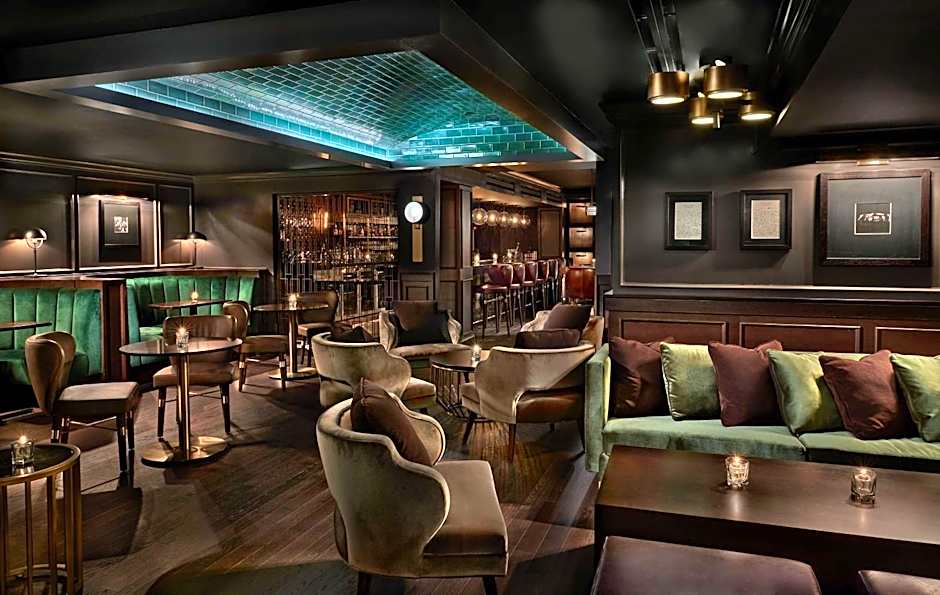 Hotel Phillips Kansas City Curio Collection by Hilton