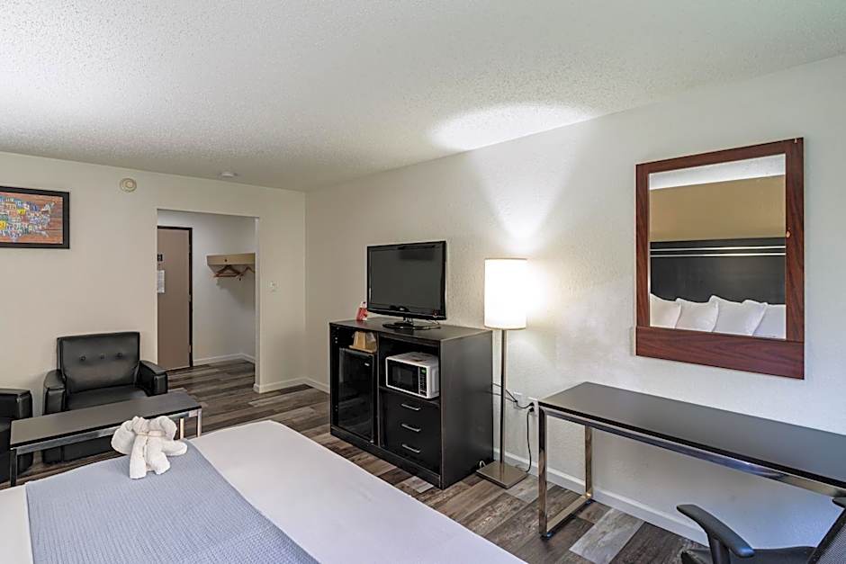 Econo Lodge Cleveland Southeast - Kent