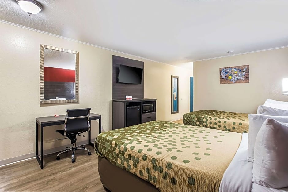 Econo Lodge Garden City