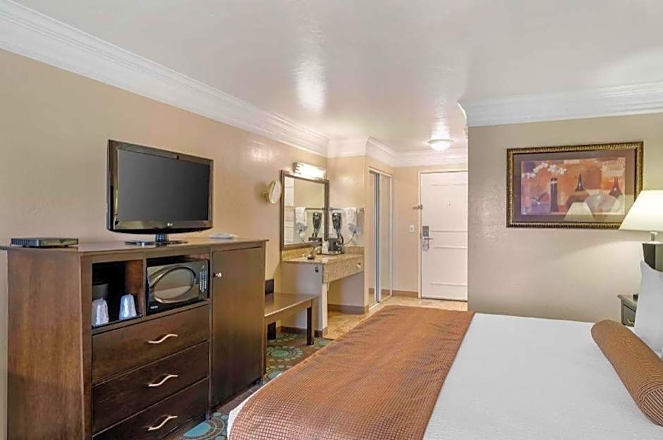 Best Western Liberty Inn