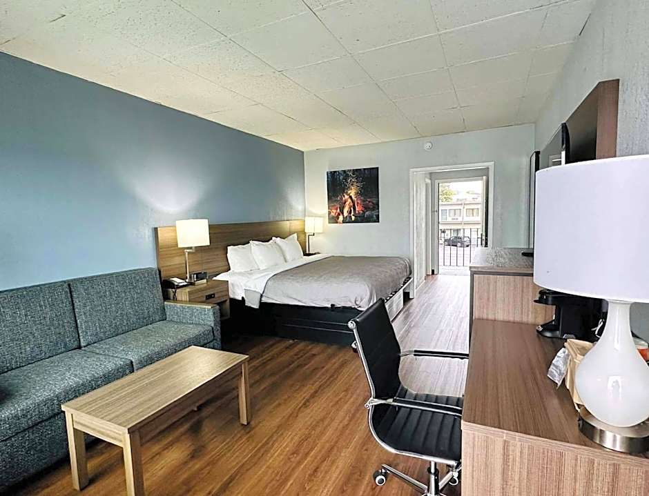 Quality Inn - On The Lake Clarksville-Boydton