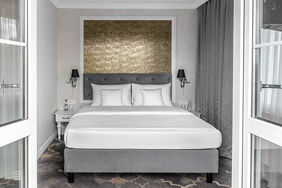 Merci Boutique Hotel