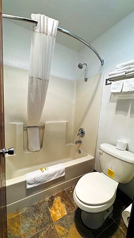 Days Inn by Wyndham North Platte