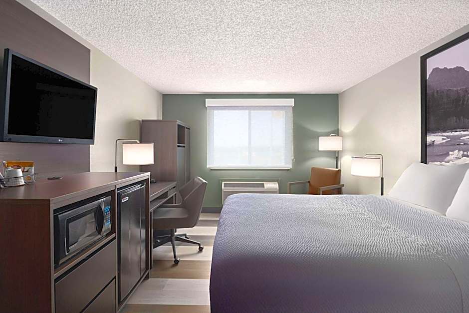 Super 8 by Wyndham Conrad