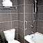 Travelodge Hotel & Convention Center by Wyndham Quebec City