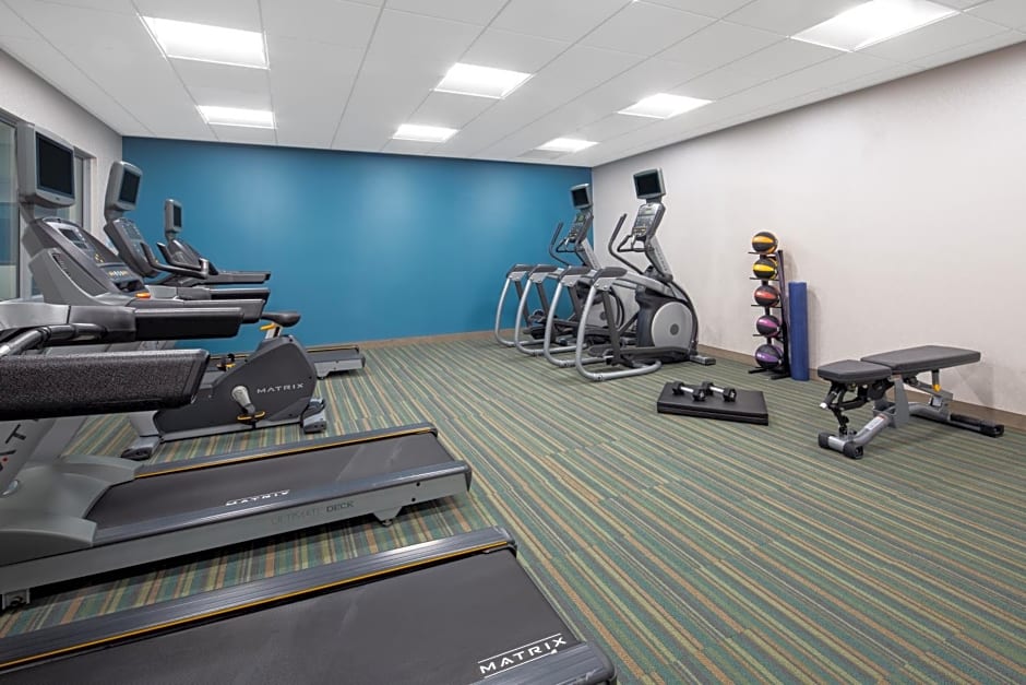 Holiday Inn Express And Suites Chico By IHG
