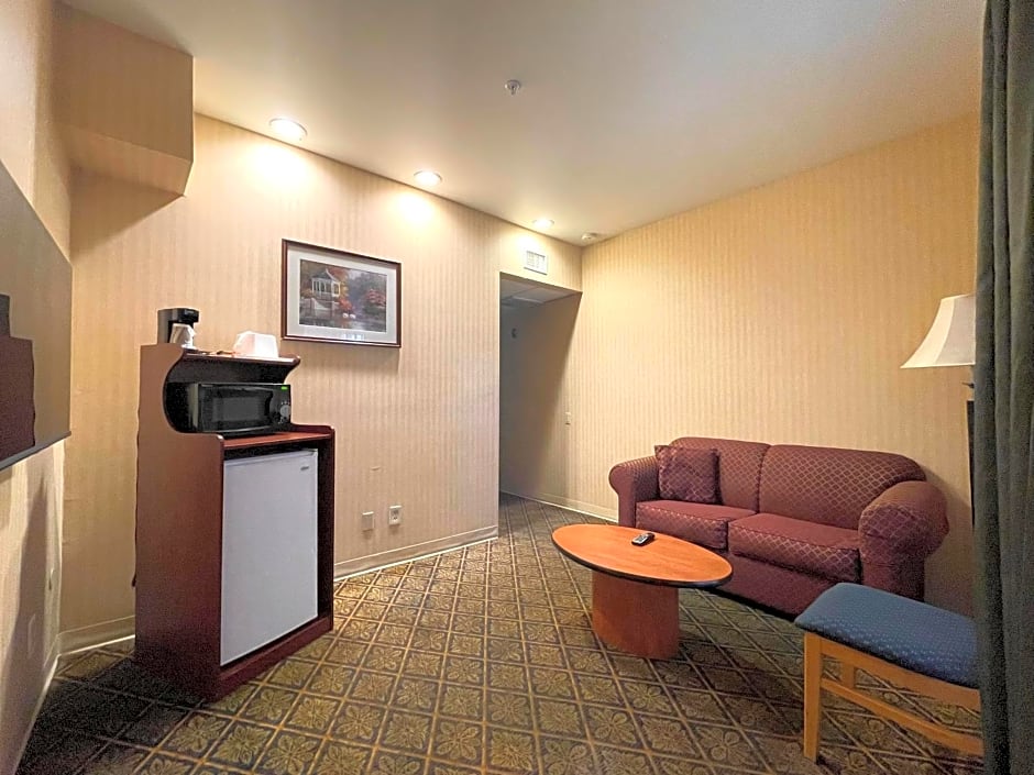 Ramada by Wyndham South El Monte