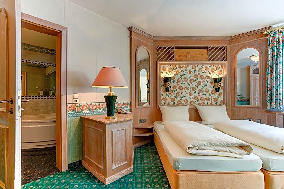 Centro Hotel Stern, Trademark Collection by Wyndham