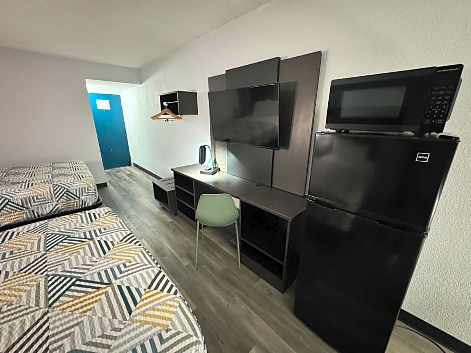 Studio 6 Suites East Syracuse NY Airport