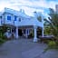 Club Monet Beachfront Resort by Cocotel