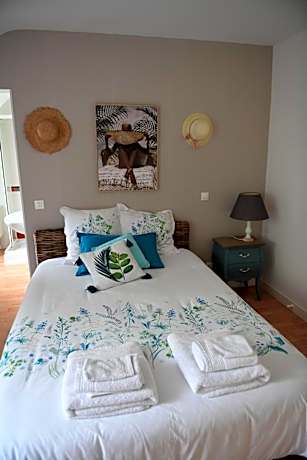 Triple Room with Private Bathroom