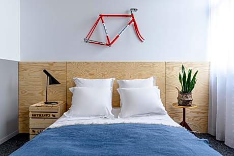 Double Room with Balcony and View