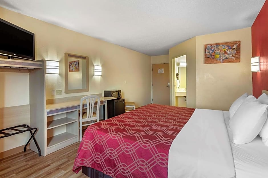 Econo Lodge Belle Fourche