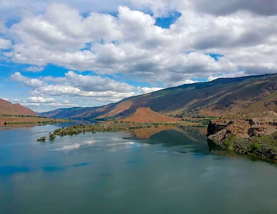 avid hotel Wenatchee